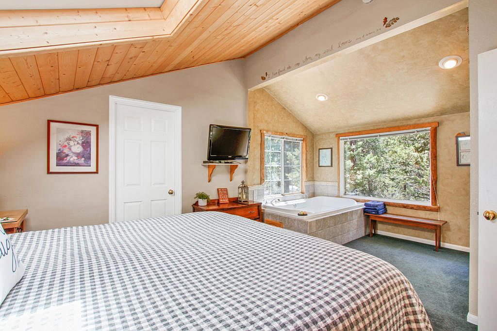 Property photo 73