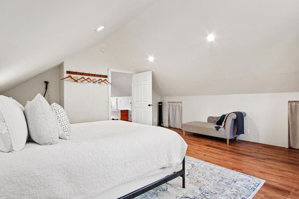 Property photo 42